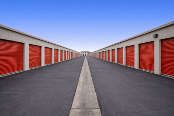 Facility photo: //images.sparefoot.com/medium/21589069874a6e38069.jpg