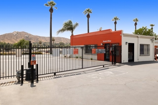 Storage Units at Public Storage - Riverside - 6379 Mission Blvd - 6379 Mission Blvd