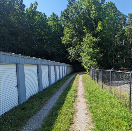 Facility photo: //images.sparefoot.com/medium/215906693cac5709ecf.png