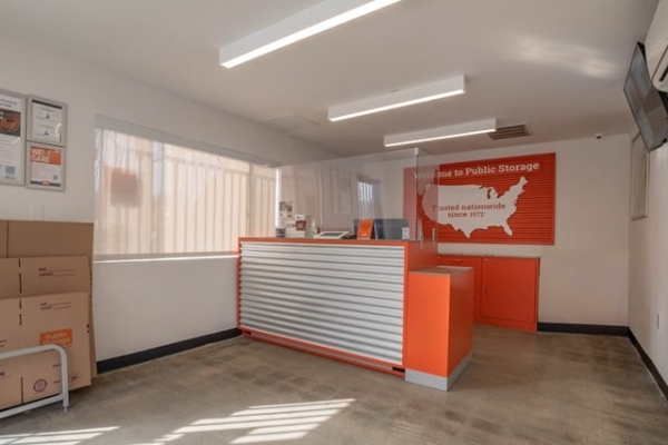 Facility photo: //images.sparefoot.com/medium/215907690f511ee5d61.jpg