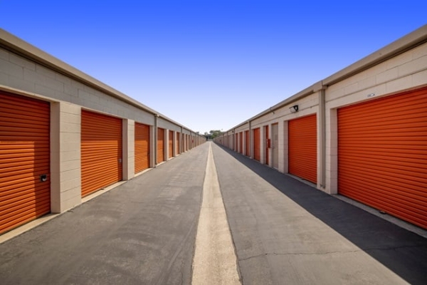 Facility photo: //images.sparefoot.com/medium/2159306884d5241d1b9.jpg