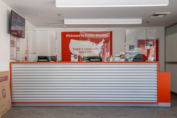 Facility photo: //images.sparefoot.com/medium/2159316999c1f228d51.jpg