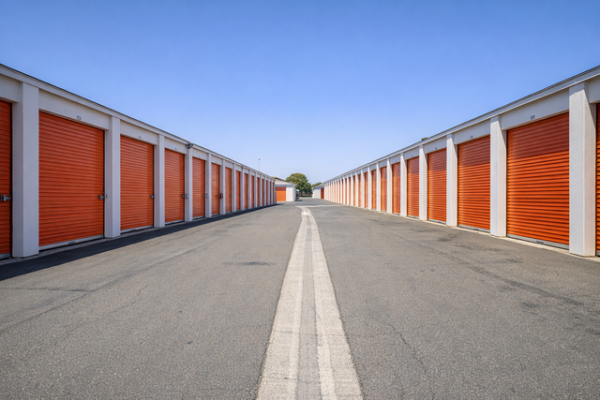 Facility photo: //images.sparefoot.com/medium/21593869f89d73671a9.jpg