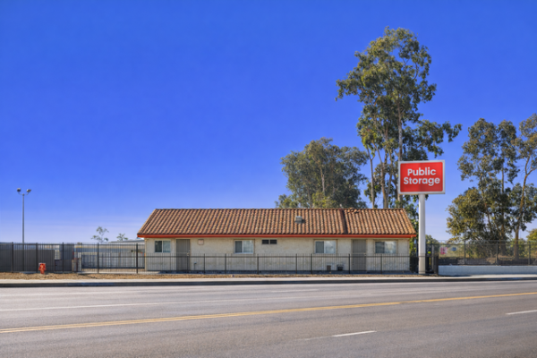 Storage Units at Public Storage - North Hollywood - 7500 Whitsett Ave - 7500 Whitsett Ave