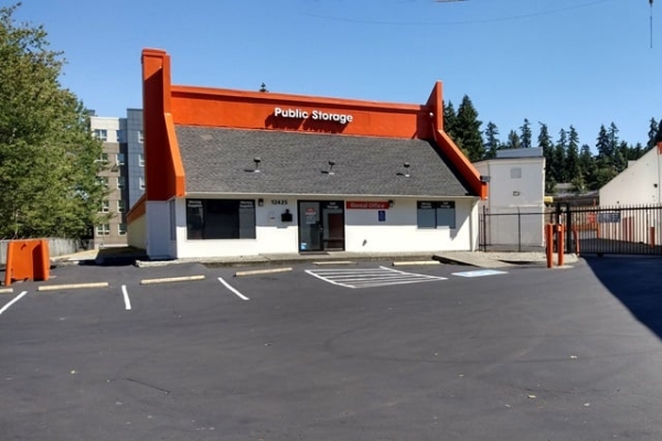 Facility photo: //images.sparefoot.com/medium/2159586878f8385067e.jpg