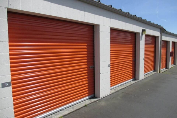 Facility photo: //images.sparefoot.com/medium/21596569f89de2156f5.jpg