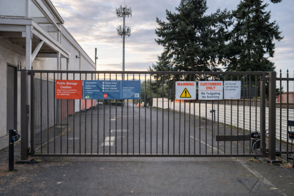Facility photo: //images.sparefoot.com/medium/21596869f4ab9aee239.jpg