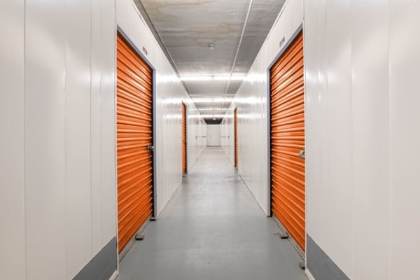 Facility photo: //images.sparefoot.com/medium/21597269f5fc7e285e0.jpg