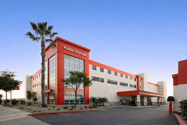 Facility photo: //images.sparefoot.com/medium/21597569874aa00d8f2.jpg