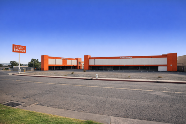 Facility photo: //images.sparefoot.com/medium/2159766a1ede1a6cce0.jpg