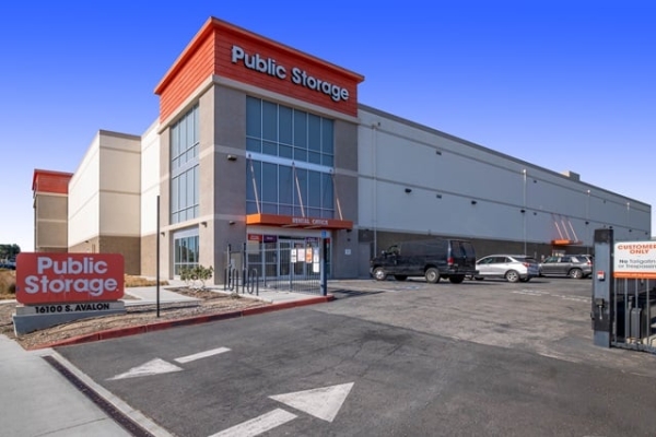 Facility photo: //images.sparefoot.com/medium/2159806883840fc4a42.jpg