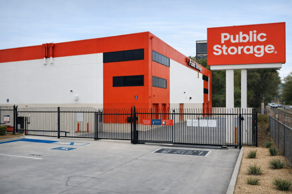 Storage Units at Public Storage - Calabasas - 23811 Ventura Blvd - 23811 Ventura Blvd