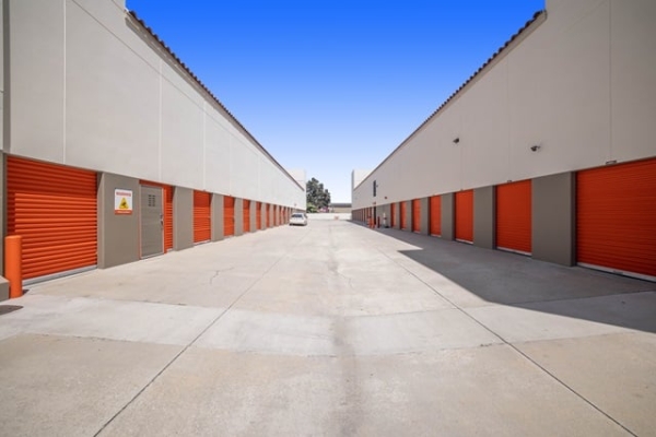 Facility photo: //images.sparefoot.com/medium/215992688778839e770.jpg
