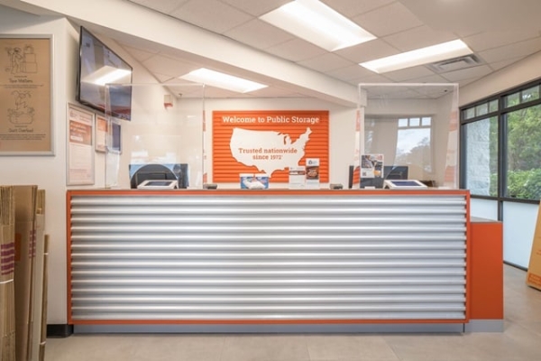 Facility photo: //images.sparefoot.com/medium/21599969f9f45f1c0e0.jpg