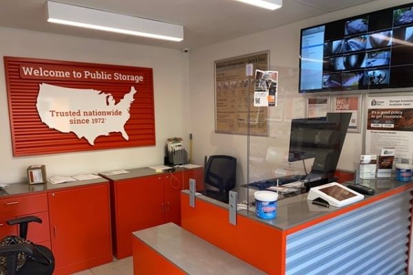 Storage Units at Public Storage - Lynnwood - 2824 172nd Street SW - 2824 172nd Street SW