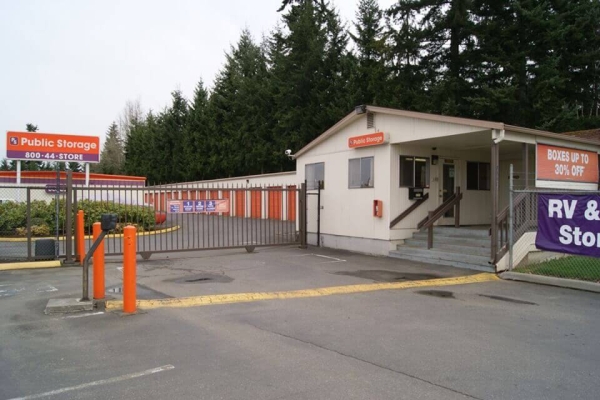 Facility photo: //images.sparefoot.com/medium/21600868e51807a75d8.jpg