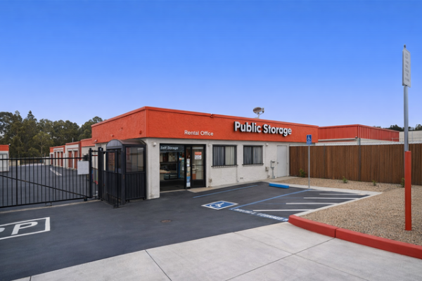 Facility photo: //images.sparefoot.com/medium/21601169f4ab0f7d3d7.jpg