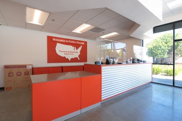 Facility photo: //images.sparefoot.com/medium/216018688cbe2091436.jpg