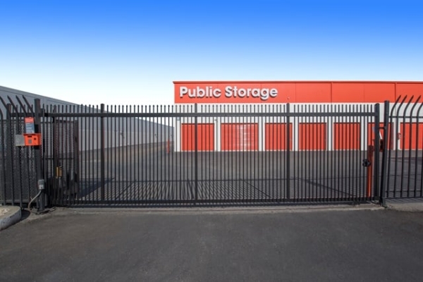 Facility photo: //images.sparefoot.com/medium/216028688e10d032ecd.jpg