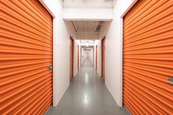 Facility photo: //images.sparefoot.com/medium/216028697626ff4e7c0.jpg