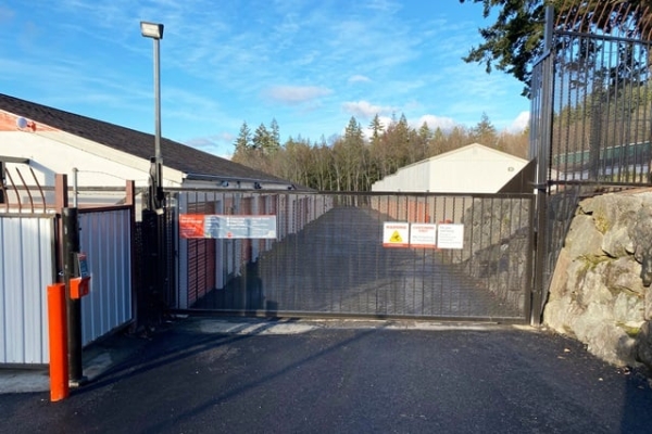 Facility photo: //images.sparefoot.com/medium/2160546936de7fbdb7f.jpg