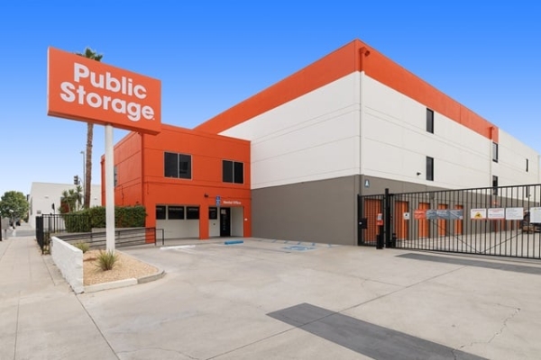 Storage Units at Public Storage - Los Angeles - 6202 Willoughby Ave - 6202 Willoughby Ave