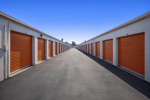 Facility photo: //images.sparefoot.com/medium/21605669f5fc4879dd4.jpg