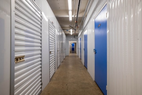 Storage Units at Public Storage - Pasadena - 511 S Fair Oaks Ave - 511 S Fair Oaks Ave