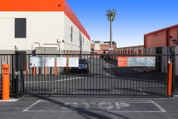 Storage Units at Public Storage - Los Angeles - 5741 W Jefferson Blvd - 5741 W Jefferson Blvd