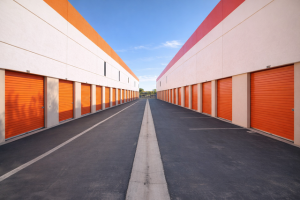 Facility photo: //images.sparefoot.com/medium/2160646a0c6c1de66bd.jpg