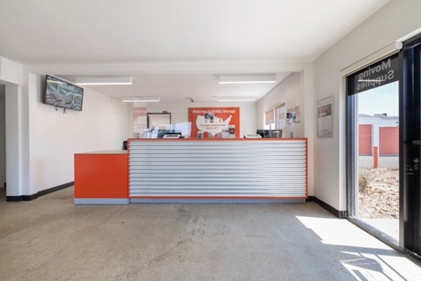 Facility photo: //images.sparefoot.com/medium/21607369932749e03d0.jpg