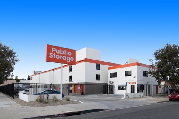 Storage Units at Public Storage - Los Angeles - 3821 Jefferson Blvd - 3821 Jefferson Blvd