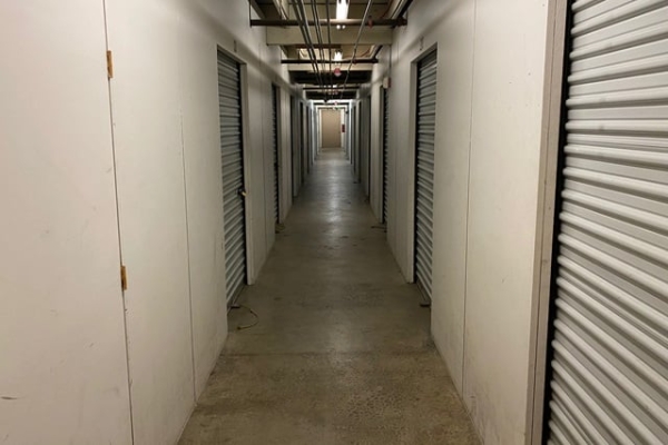 Facility photo: //images.sparefoot.com/medium/2160856a25705986b40.jpg