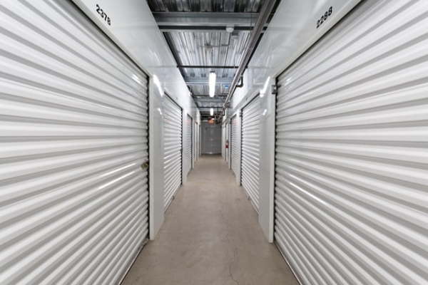 Facility photo: //images.sparefoot.com/medium/216096699b1172408ca.jpg