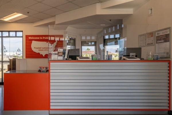 Facility photo: //images.sparefoot.com/medium/21609769f89daee365a.jpg