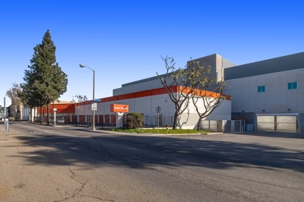 Facility photo: //images.sparefoot.com/medium/21610169f5fc8fad374.jpg