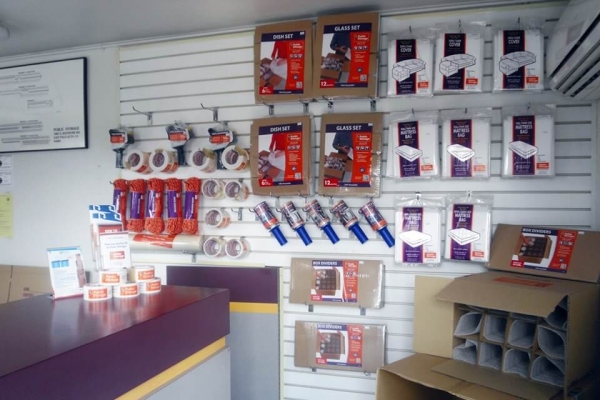 Facility photo: //images.sparefoot.com/medium/21611668e90b9004c26.jpg