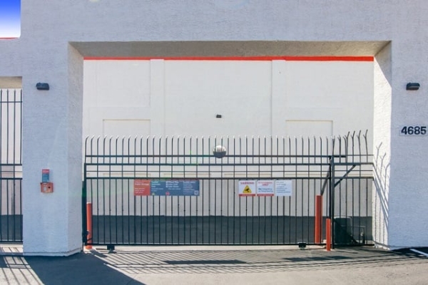 Storage Units at Public Storage - Las Vegas - 4685 E Tropicana Ave - 4685 E Tropicana Ave
