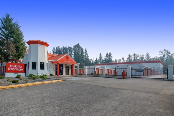 Facility photo: //images.sparefoot.com/medium/2161406a2570964f530.jpg