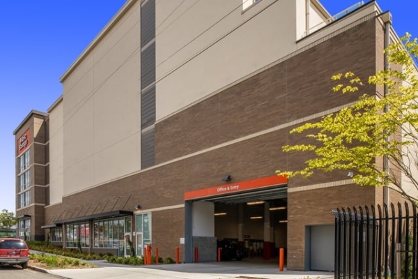 Storage Units at Public Storage - Seattle - 9701 Aurora Ave N - 9701 Aurora Ave N