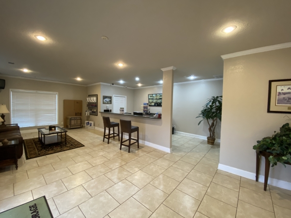 Facility photo: //images.sparefoot.com/medium/2162555e439249c0d95.jpeg