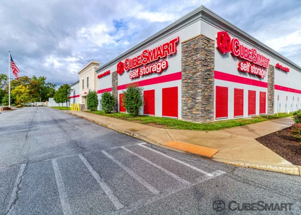 Facility photo: //images.sparefoot.com/medium/2163246890696f8b870.jpg