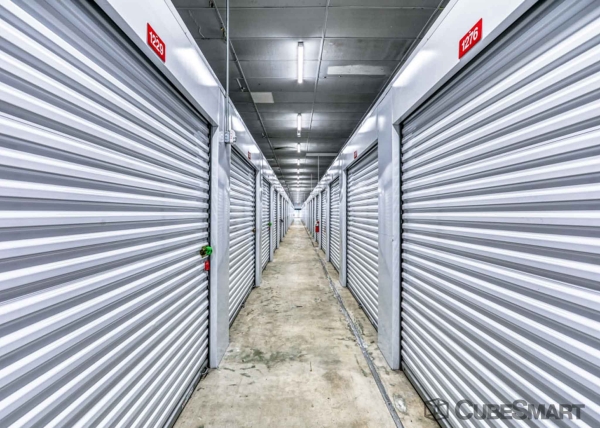 Facility photo: //images.sparefoot.com/medium/216356686f65f6eef81.jpg