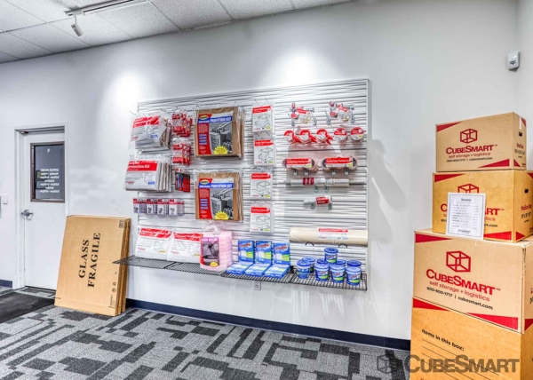 Storage Units at CubeSmart Self Storage - FL Bradenton Cortez Road West - 2300 Cortez Road West