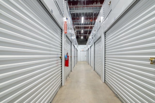 Facility photo: //images.sparefoot.com/medium/21647769f748dadd352.jpg