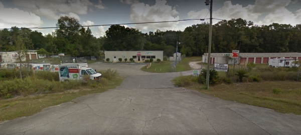 Facility photo: //images.sparefoot.com/medium/2164825e67d37af2cf7.jpg