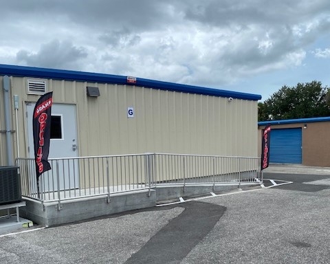 Facility photo: //images.sparefoot.com/medium/2164886899f4a77925f.jpg