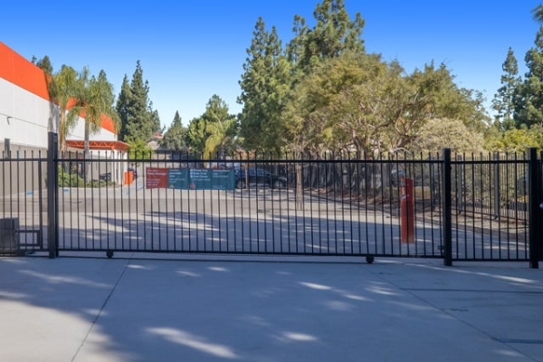 Facility photo: //images.sparefoot.com/medium/2165086902147b4c350.jpg