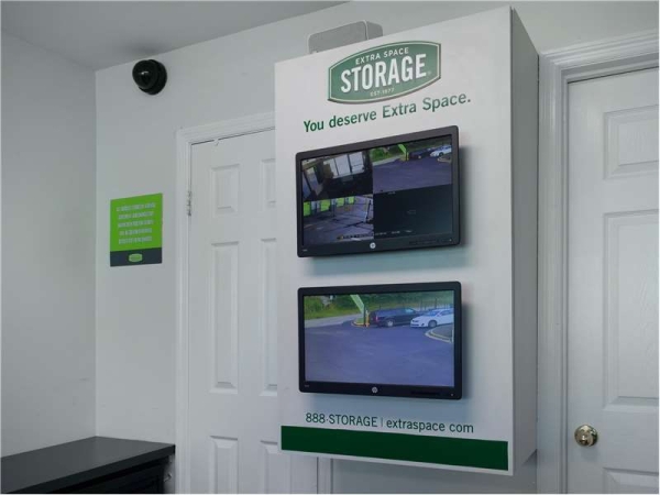 Facility photo: //images.sparefoot.com/medium/2170506994330cba176.jpg