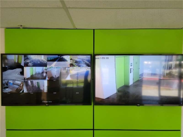 Facility photo: //images.sparefoot.com/medium/217058699432d193364.jpg